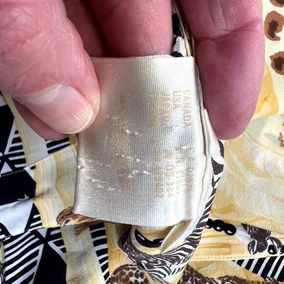 ESCADA VTG Vintage Margaretha Ley Silk Safari Animal Button Blouse 6-8 Medium - Picture 7 of 8